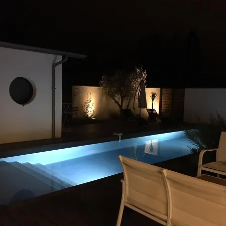 La Belle Maison Patio Holiday home